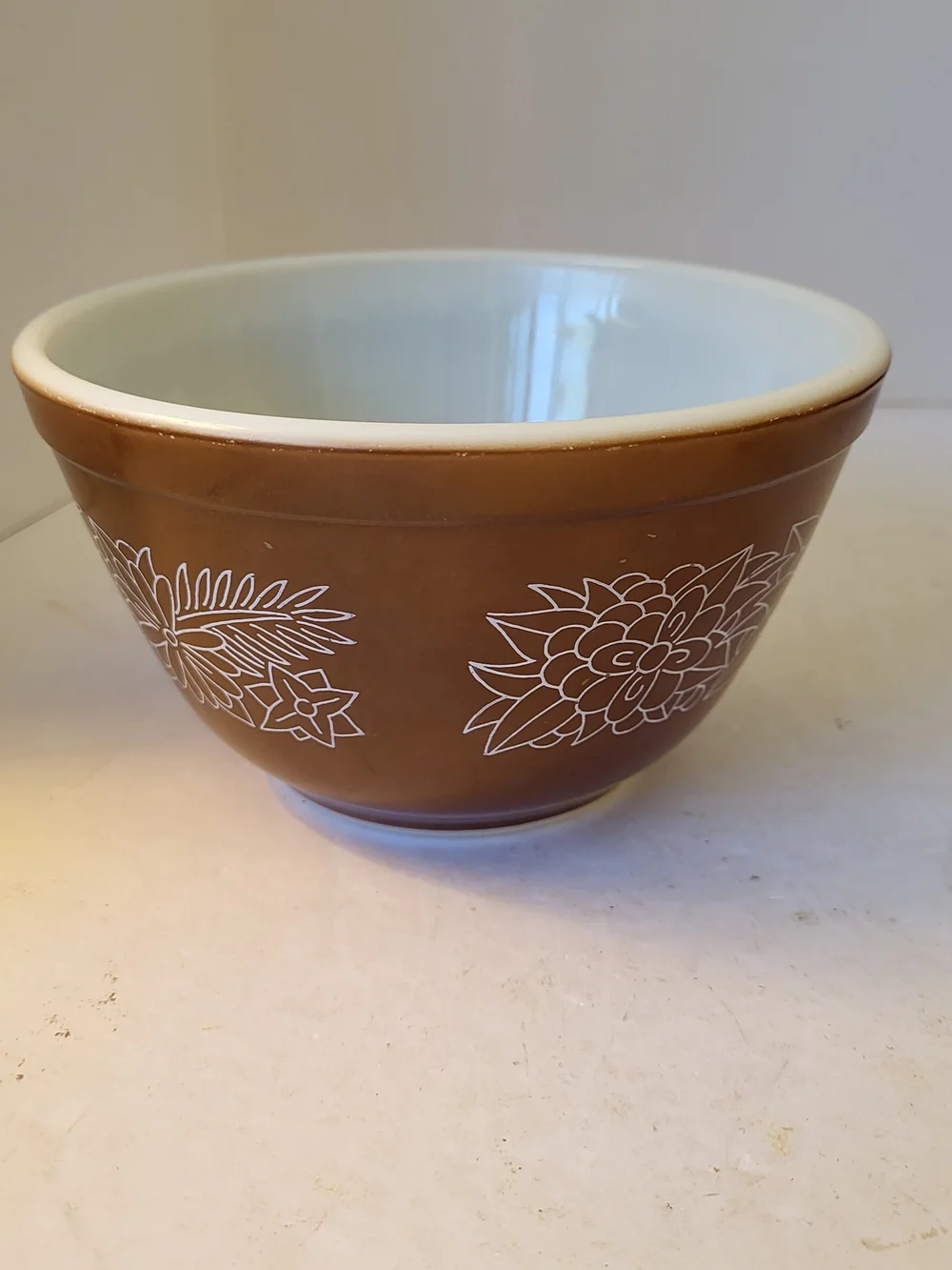 Vintage Pyrex Brown Woodland #401 Mixing Bowl 1979-83 1.5pt